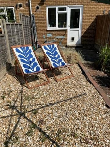 Kb99 Comfy 2 Bedroom House In Horsham, Pets Very Welcome With Easy Links To London And Gatwick 외부 사진